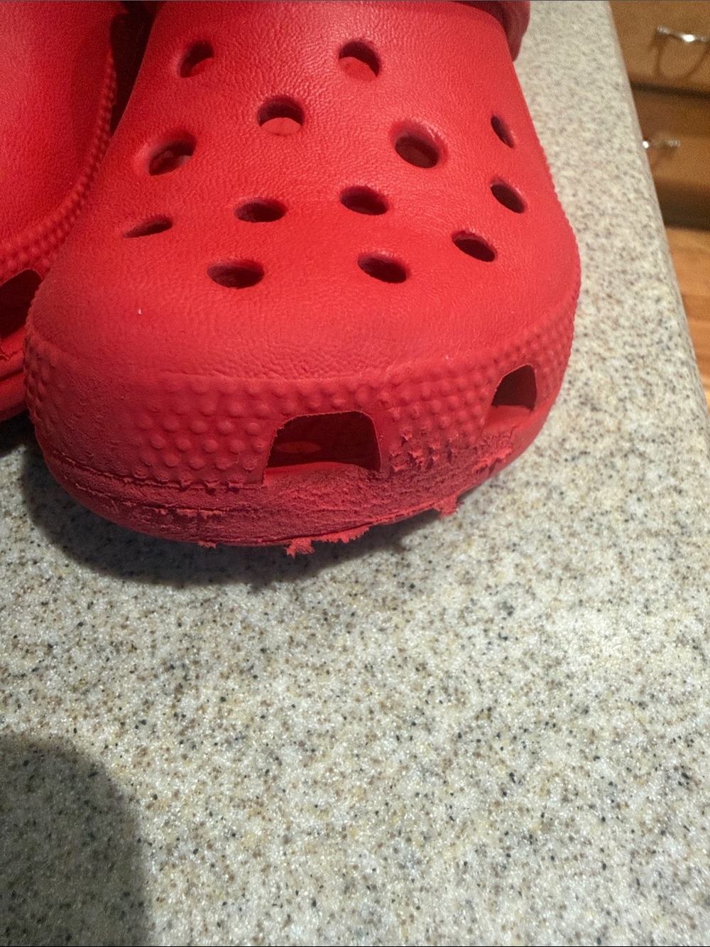 Crocs Kids Classic Clog in Red size 12c - Picture 2 of 8